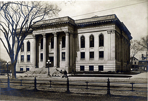 Lynn Public Library