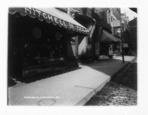 Sidewalk 305 Washington St., Boston, Mass., October 1904