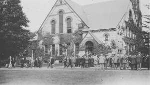 Class of 1913 gathering in front of the Old Chapel