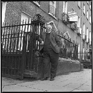 Joe Cahill, veteran PIRA man. Portraits walking near Dublin Sinn Fein Office and close-ups taken inside