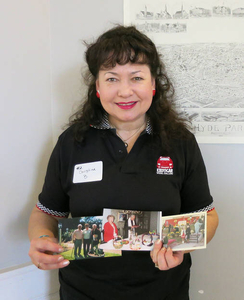 Christine Bielakowski at the Hyde Park Mass. Memories Road Show