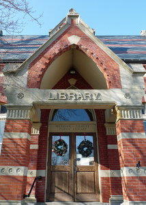 Merriam-Gilbert Public Library: exterior view of entrance (detail)