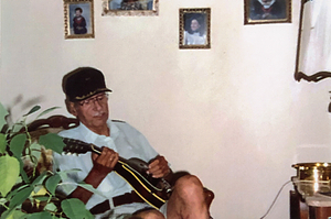 Joe Oliveira with mandolin