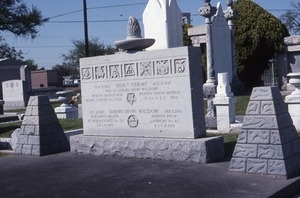 Masonic Cemetery (New Orleans, La.): Masonic gravestone