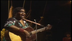 Odetta Gordon performs "Give Me Your Hand"