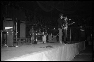 The Byrds on stage at Curry Hicks Cage