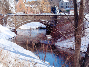 Mt. Vernon Street bridge in winter