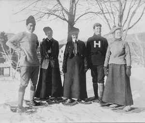 Henry Wilder Foote, Alice Clarke, Eleanor T. C. Cope, J.D.P. (Duncan Phillips), ans Mary Emlen (left to right)
