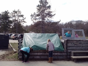 Composting food scraps