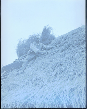 Thatched-roof, Pioneer Village, Salem, Mass., June 1930