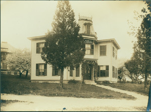 Exterior view of the Gibson-Bond House, Shrewsbury, Mass., undated