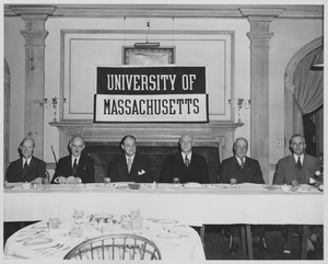 Ralph A. Van Meter with group at premier dinner