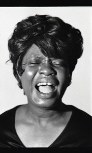 Koko Taylor backstage at Joe's Place