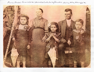 Manuel and Maria Isabel Leite with grandchildren