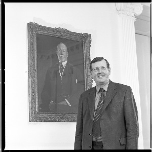 Lord David Trimble, former leader of the UUP. Portrait taken beside the portrait of Sir James Craig, Unionist Prime Minister in early twentieth century