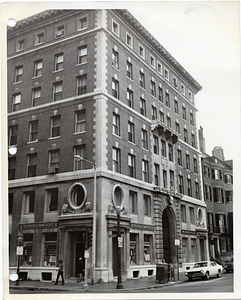 Intersection of Beacon Street and Charles Street