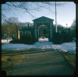 Vet's of World War II, 1975, i Back Central Street, Evan's School