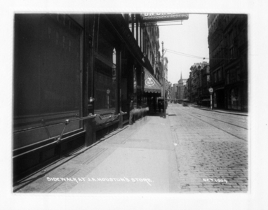 Sidewalk at J.A. Houston's Store, 477 Washington Street, Boston, Mass., October 1904