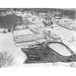 Dean S. Luce School, front view, Canton, MA