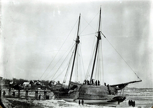 Wreck of Winslow T. Morse, Lynn Beach, February 9, 1895