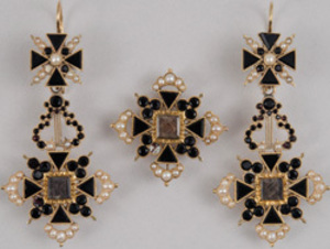 Jackson-Warner brooch and earrings