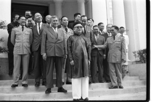 New Vietnamese cabinet at Gialong Palace. Included in pictures are Premier Huong and Tran van Minh; Saigon.