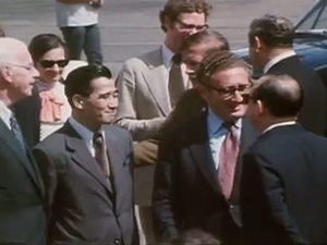 Kissinger departs Saigon