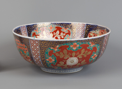 Imari bowl