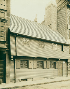 Exterior view of the Paul Revere House, Boston, Mass., undated