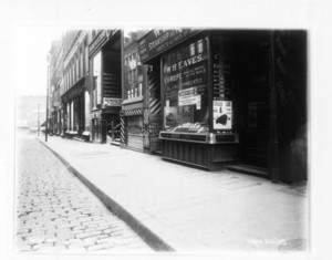 Sidewalk 194-200 Washington St., sec.7, Boston, Mass., May 20, 1905