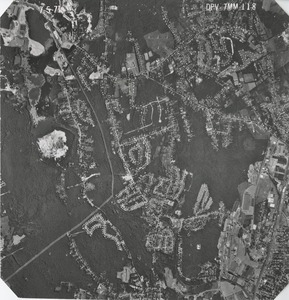 Worcester County: aerial photograph. dpv-7mm-118