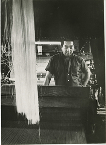 Gilberto Mora, weaver