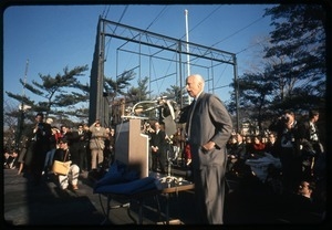 Norman Thomas addresses anti-Vietnam war protesters, Washington Monument in the background: Washington Vietnam March for Peace