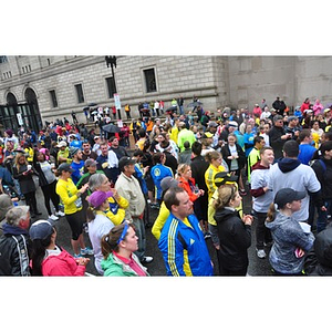 Crowd waits at One Run finish line