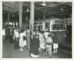 Dudley Street, passengers boarding Allston car