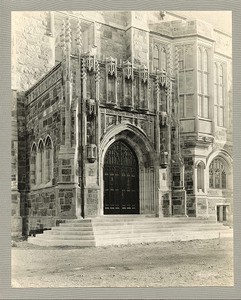 Bapst Library exterior: Ford Tower entrance with dirt lawn, by Clifton Church