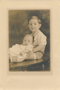 Donald Gifford Mayhew and brother Allen G. Mayhew
