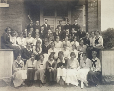 Plymouth High School class of 1919