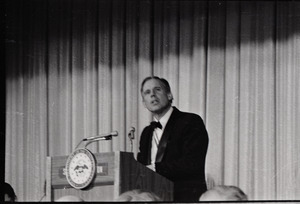Spiro Agnew speech at the Middlesex Club: Gov. Francis speaking at podium