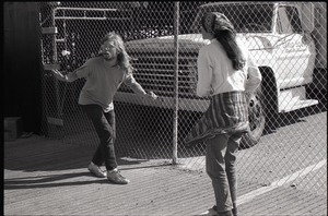 Hollywood Speedway Rock Festival: couple dancing to the music