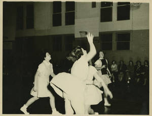 Early Women's Basketball Game
