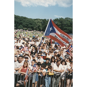 The crowd watching the Festival Puertorriqueño parade