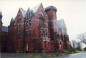 Kirkbride Building, Danvers State Hospital