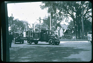 Parade, Cliftondale Square