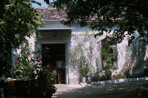Kalambaka house and garden