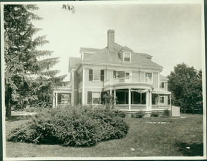 Exterior view of the Hubbard-Woodman House, Cambridge, Mass., undated