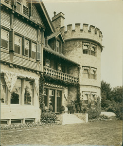 Exterior view of the Mrs. H.P. King estate, Prides Crossing, Beverly, Mass., undated