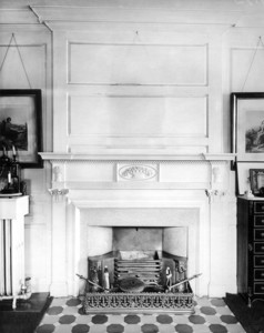 Francis Peabody House, "The Lindens," Danvers, Mass., Bedroom.