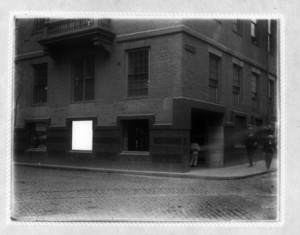 Corner of Old State House, State and Devonshire Streets, Boston, Mass., undated