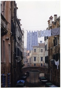Side canal with laundry